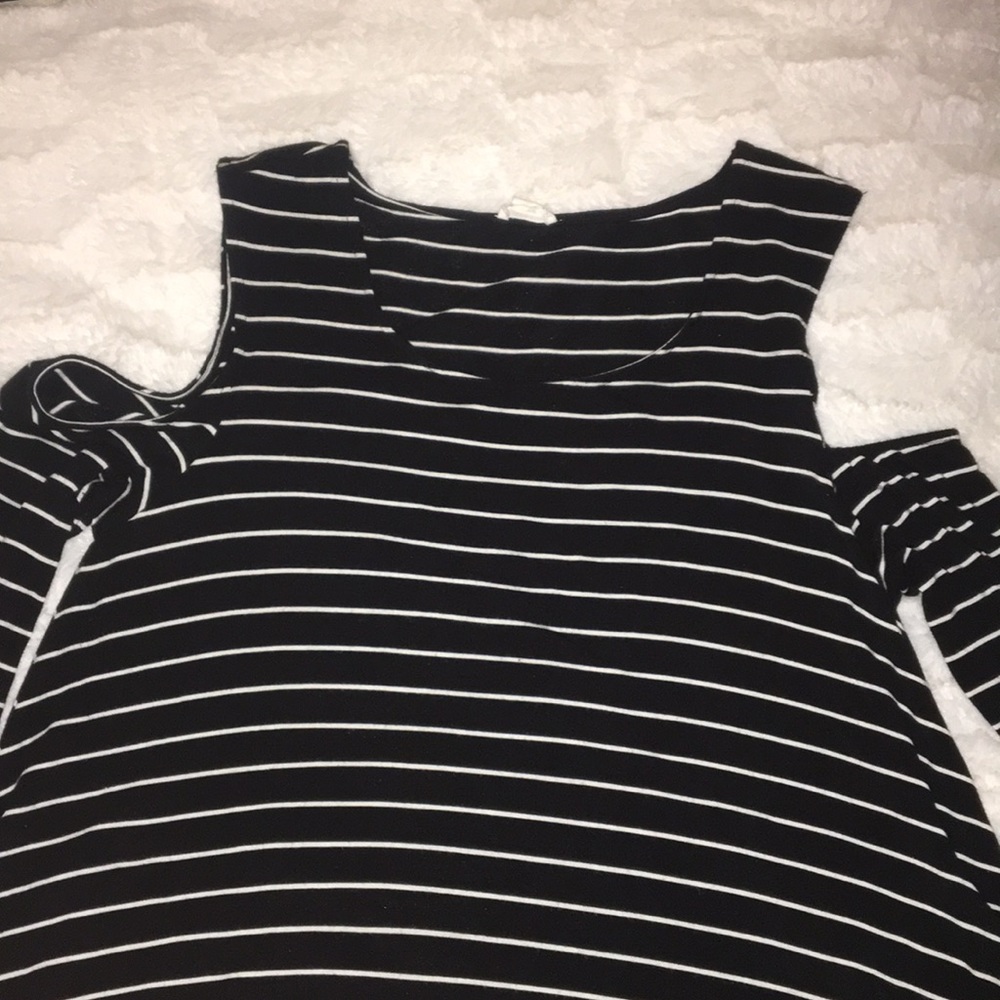 Flowy Cold Shoulder Long sleeve dress